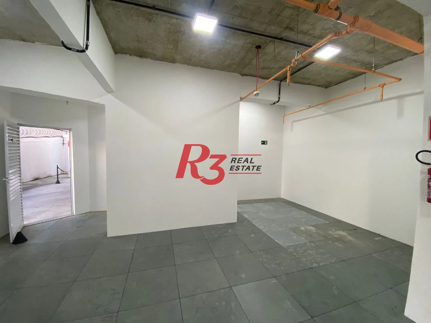 Loja à venda, 172 m² por R$ 1.700.500,00 - Ponta da Praia - Santos/SP