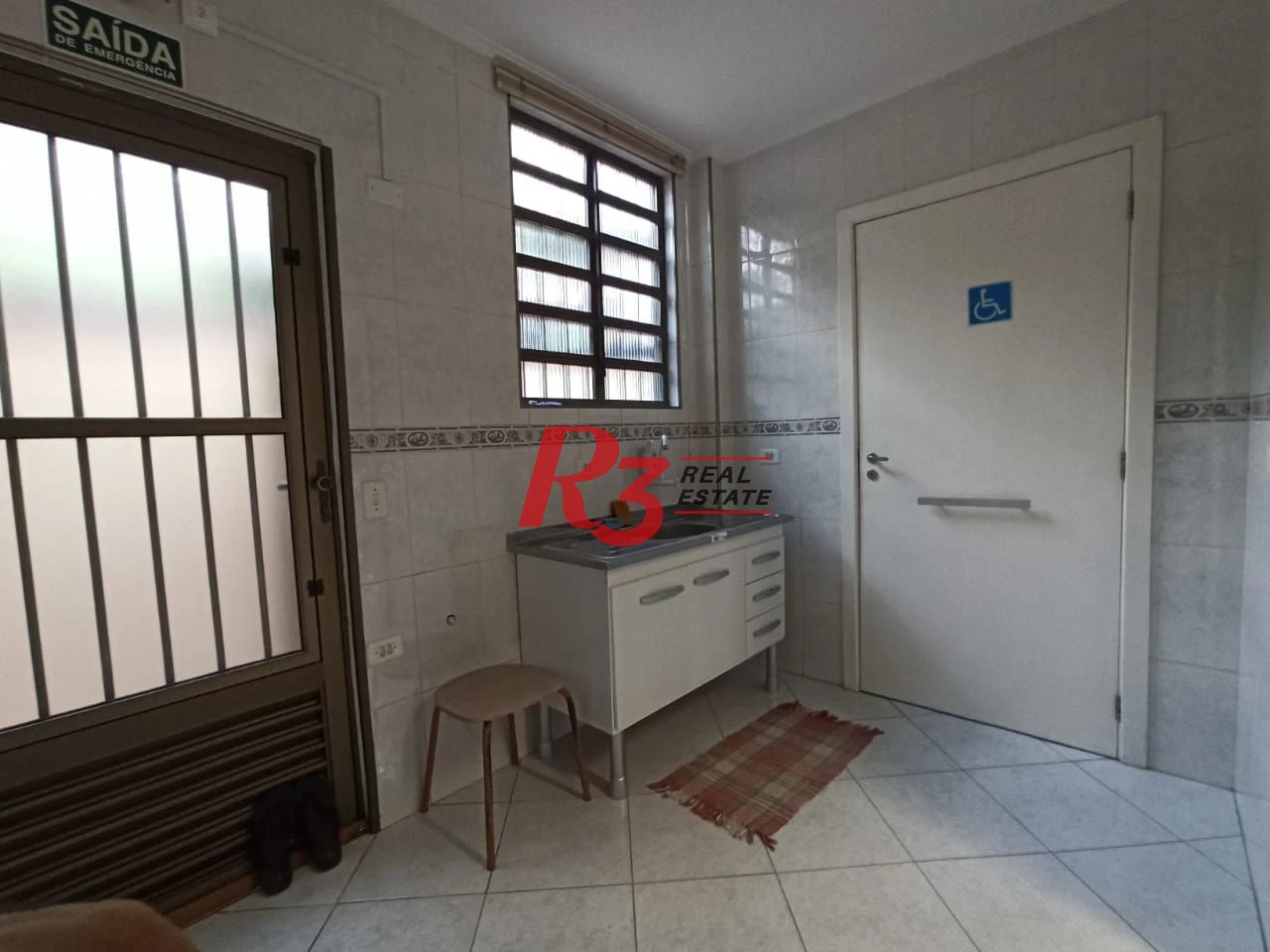 Sobrado com 4 dormitórios para alugar, 220 m² por R$ 12.000,00/mês - Embaré - Santos/SP