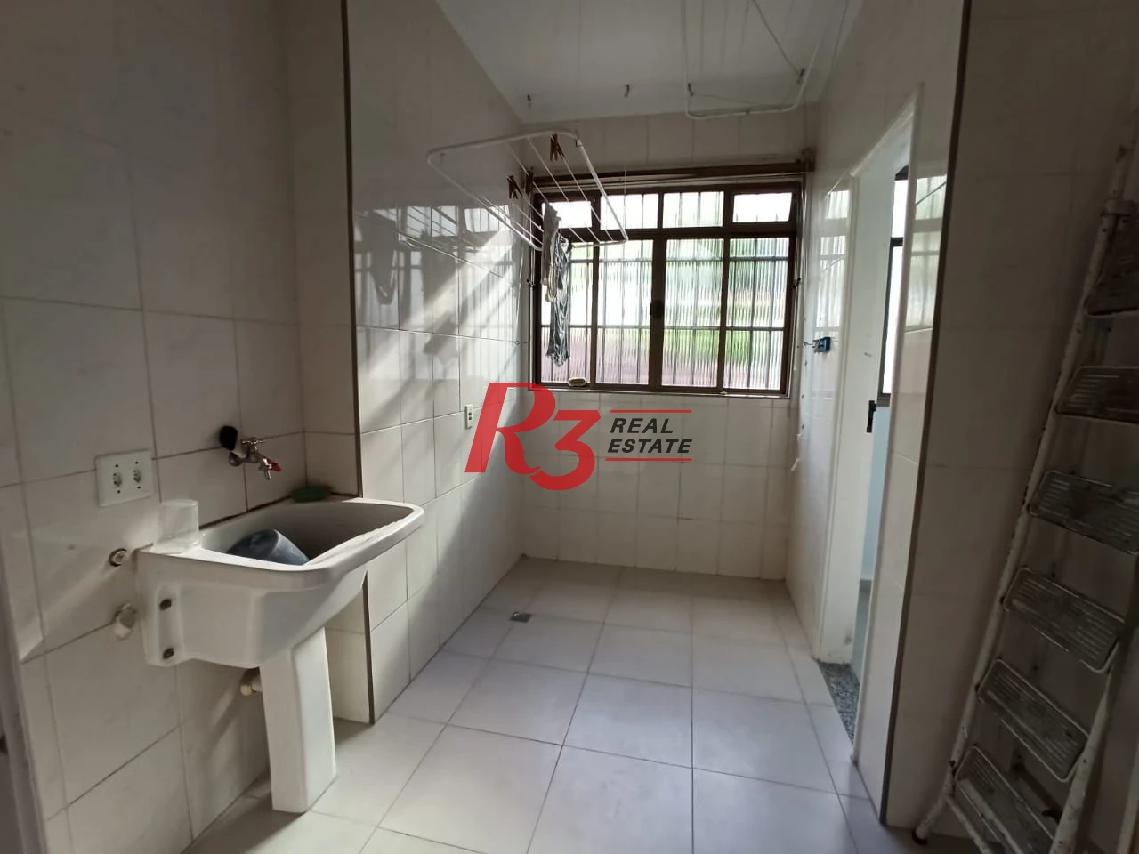 Sobrado com 4 dormitórios para alugar, 220 m² por R$ 12.000,00/mês - Embaré - Santos/SP