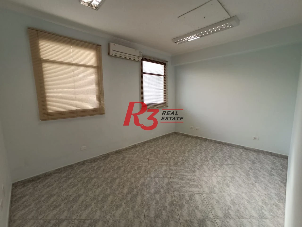 Sobrado com 4 dormitórios para alugar, 220 m² por R$ 12.000,00/mês - Embaré - Santos/SP