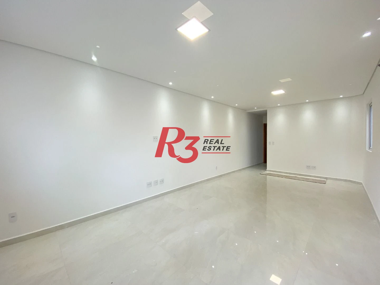 Sobrado com 3 dormitórios à venda, 120 m² por R$ 1.245.000,00 - Boqueirão - Santos/SP