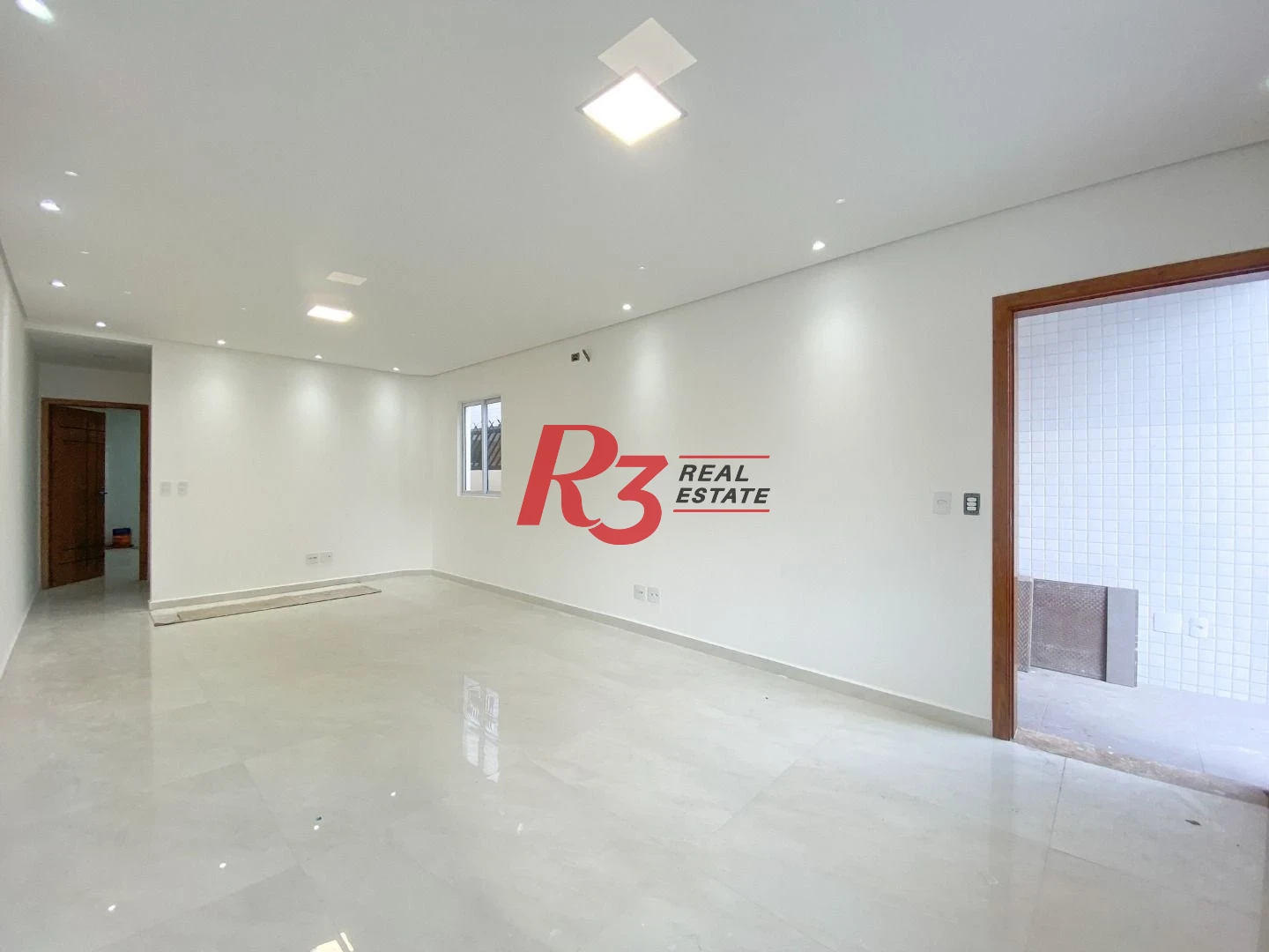 Sobrado com 3 dormitórios à venda, 120 m² por R$ 1.245.000,00 - Boqueirão - Santos/SP