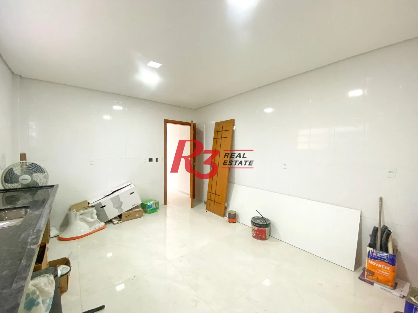 Sobrado com 3 dormitórios à venda, 120 m² por R$ 1.245.000,00 - Boqueirão - Santos/SP