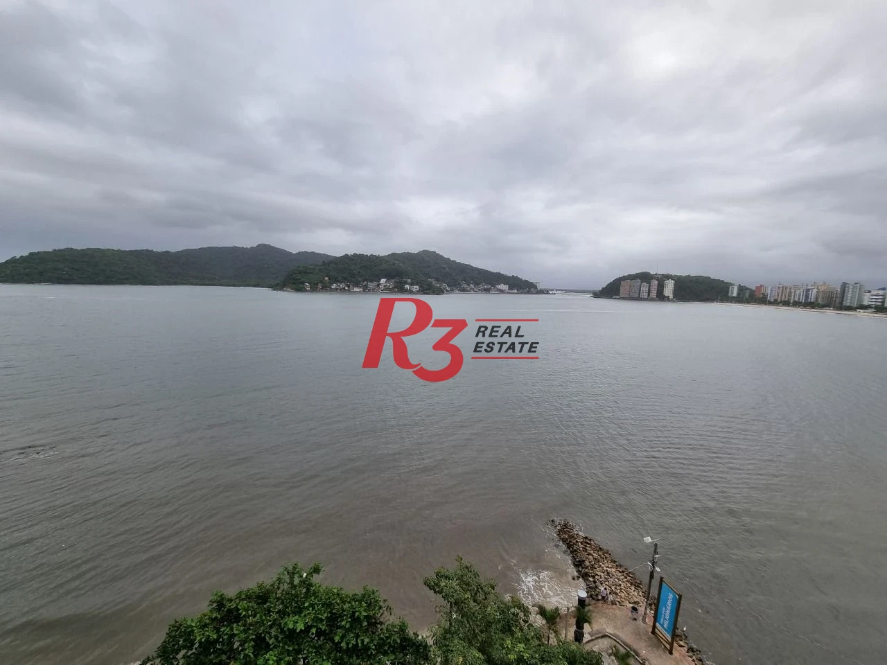 Apartamento com 2 dormitórios à venda, 68 m² por R$ 640.000,00 - Itararé - São Vicente/SP