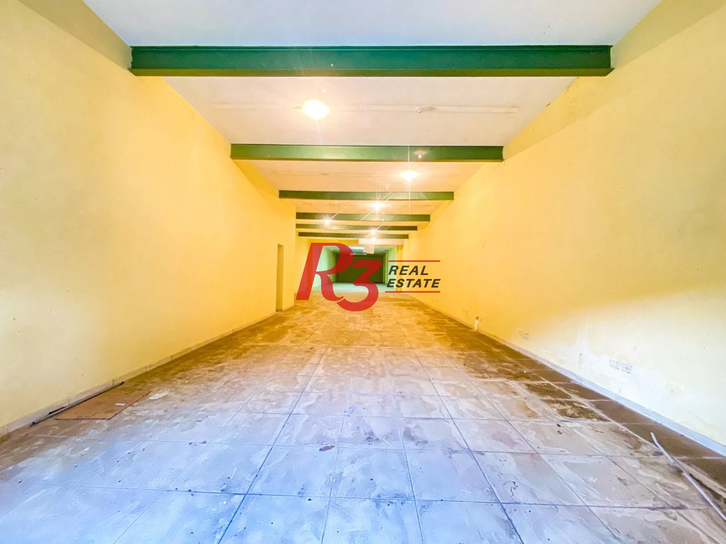 Ótima oportunidade para loja comercial, no Centro de Santos!!