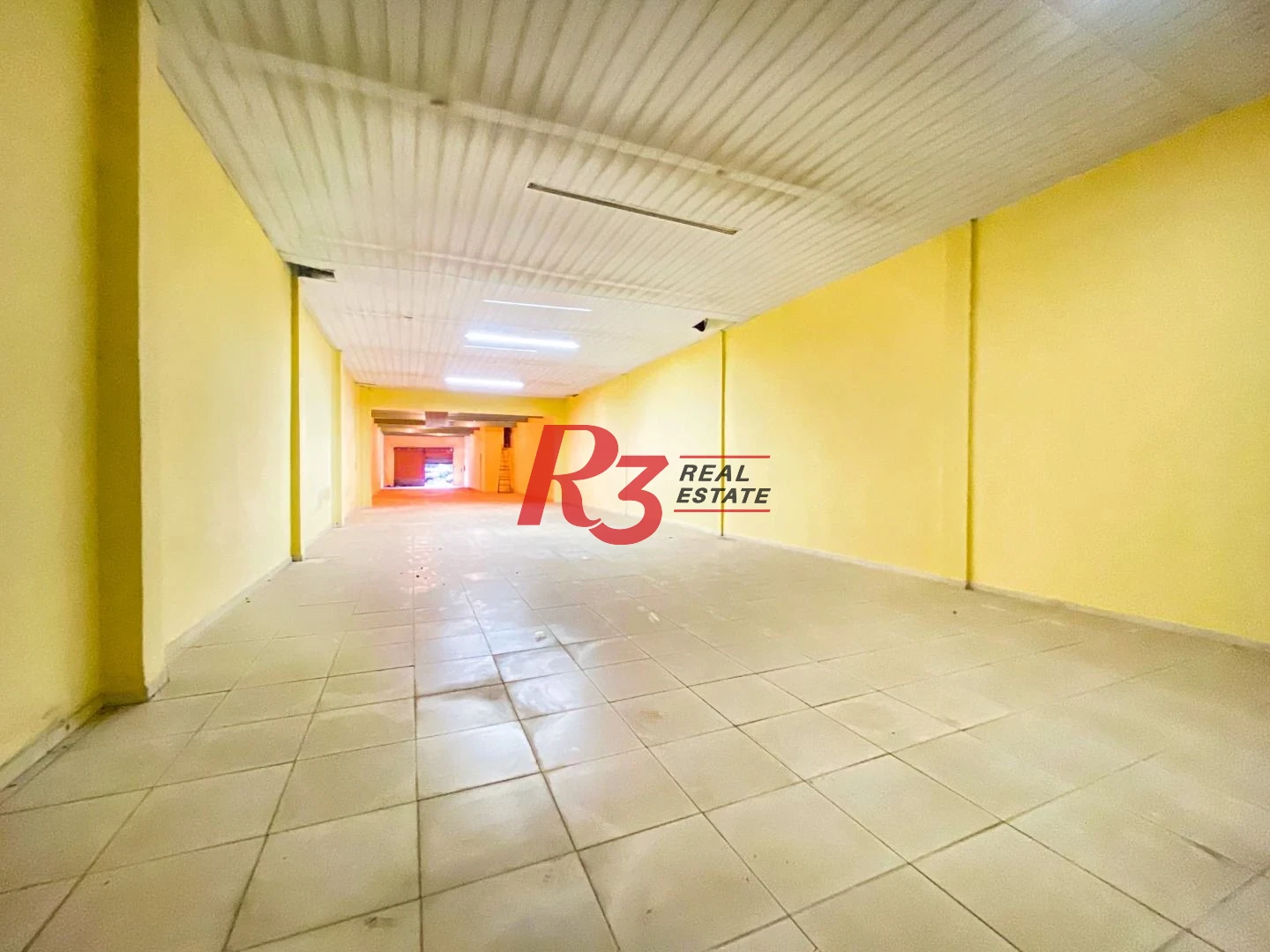 Ótima oportunidade para loja comercial, no Centro de Santos!!