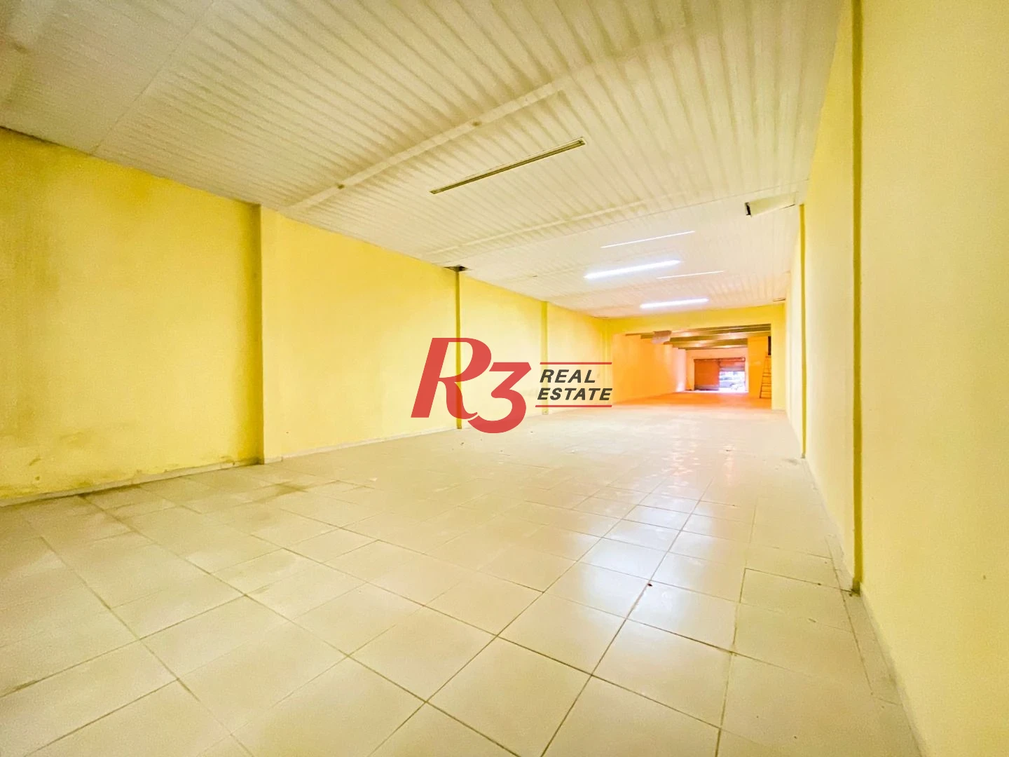 Ótima oportunidade para loja comercial, no Centro de Santos!!