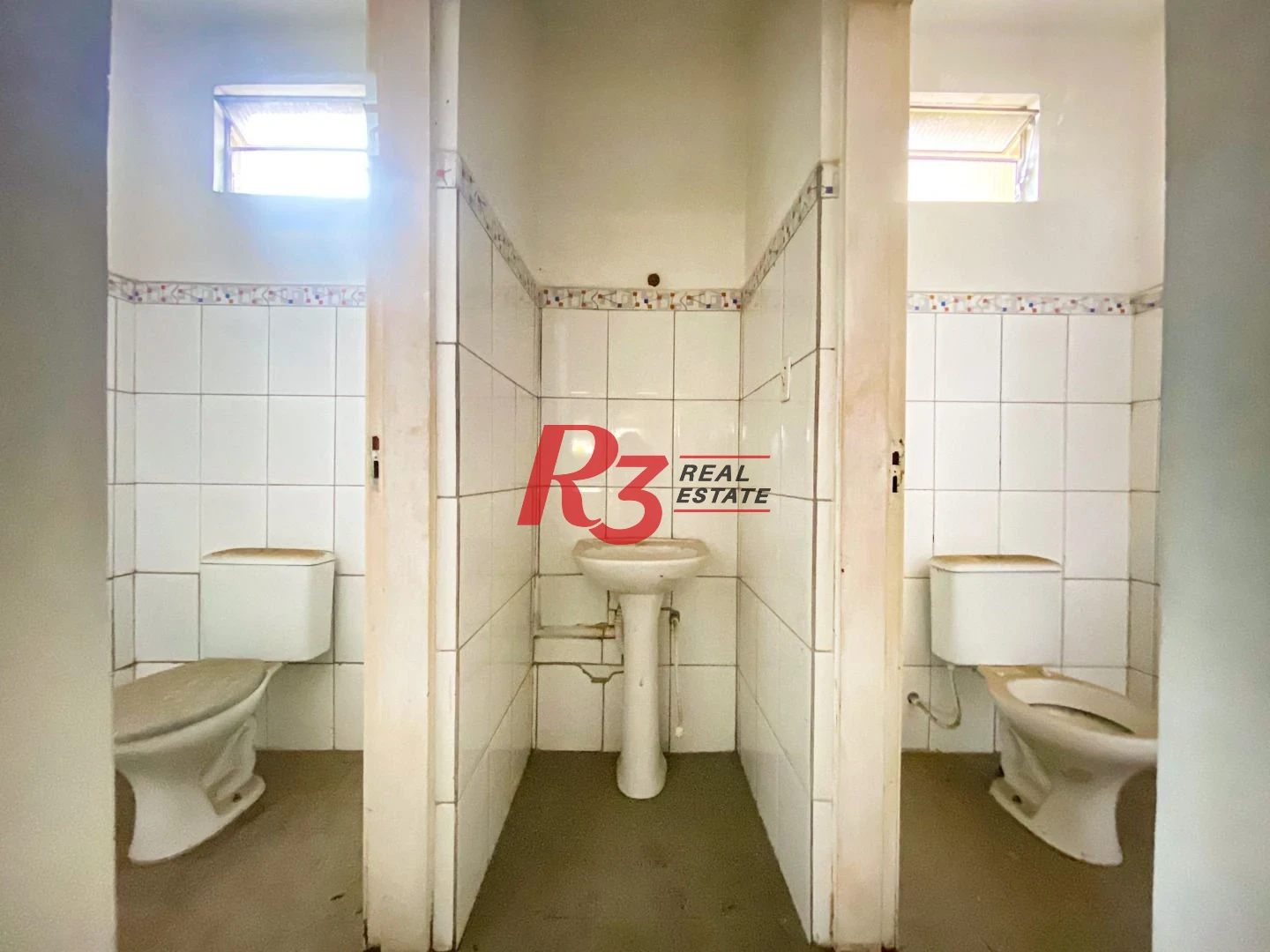 Ótima oportunidade para loja comercial, no Centro de Santos!!