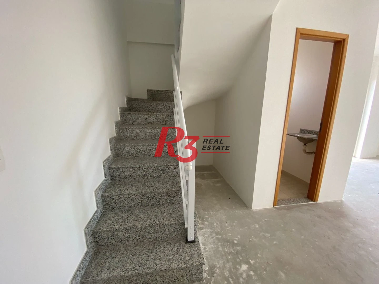 Apartamento Duplex à venda, 131 m² por R$ 959.000,00 - Encruzilhada - Santos/SP
