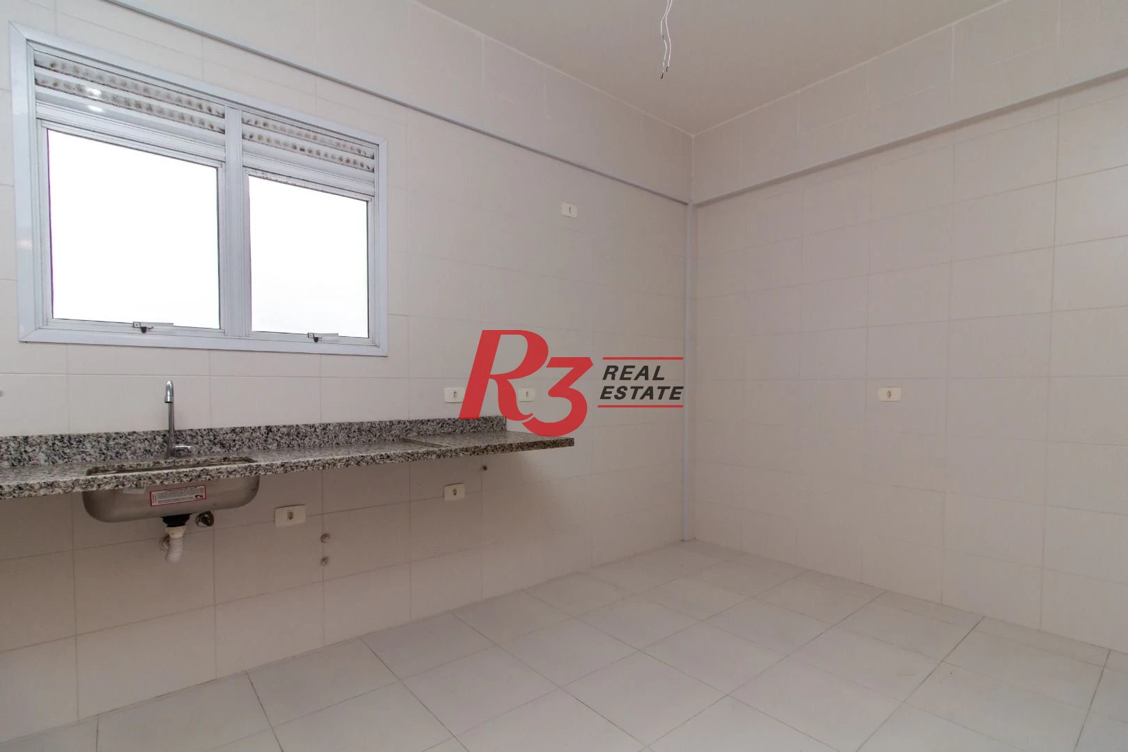 Apartamento Duplex com 3 dormitórios à venda, 131 m² por R$ 989.000,00 - Encruzilhada - Santos/SP