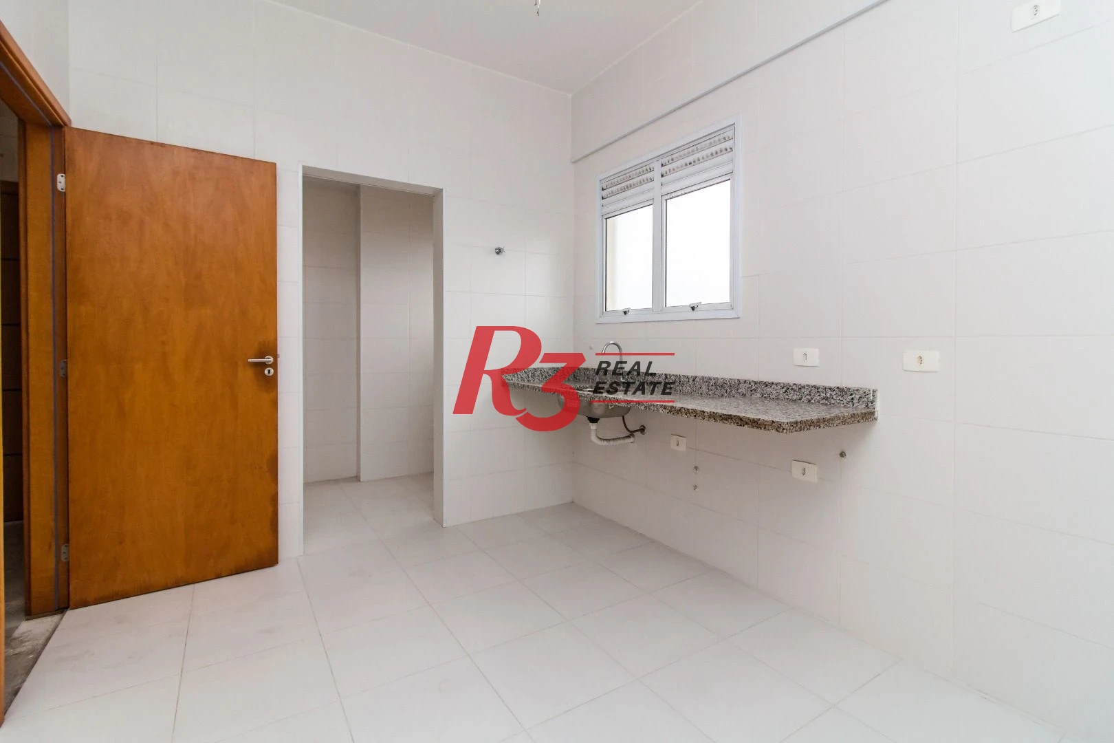 Apartamento Duplex com 3 dormitórios à venda, 131 m² por R$ 989.000,00 - Encruzilhada - Santos/SP