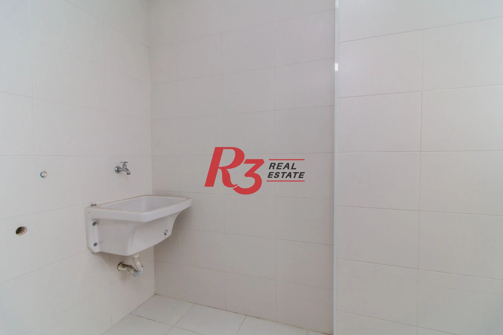 Apartamento Duplex com 3 dormitórios à venda, 131 m² por R$ 989.000,00 - Encruzilhada - Santos/SP