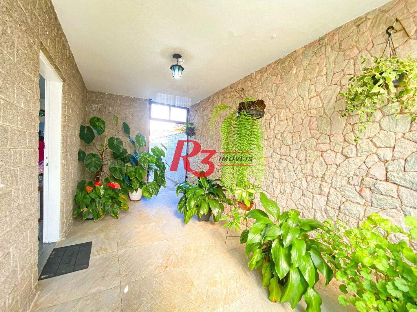 Excelente Casa a Venda 320m² 3 dorms sendo 1 suíte, 4 wc´s, 3 Vagas