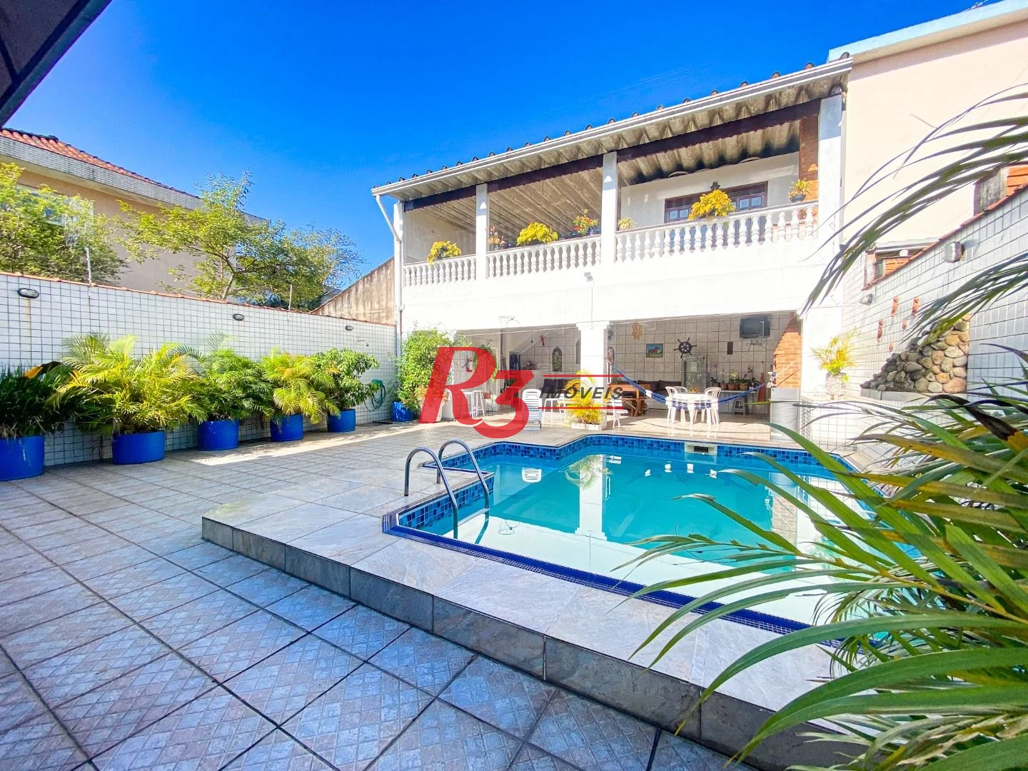 Excelente Casa a Venda 320m² 3 dorms sendo 1 suíte, 4 wc´s, 3 Vagas