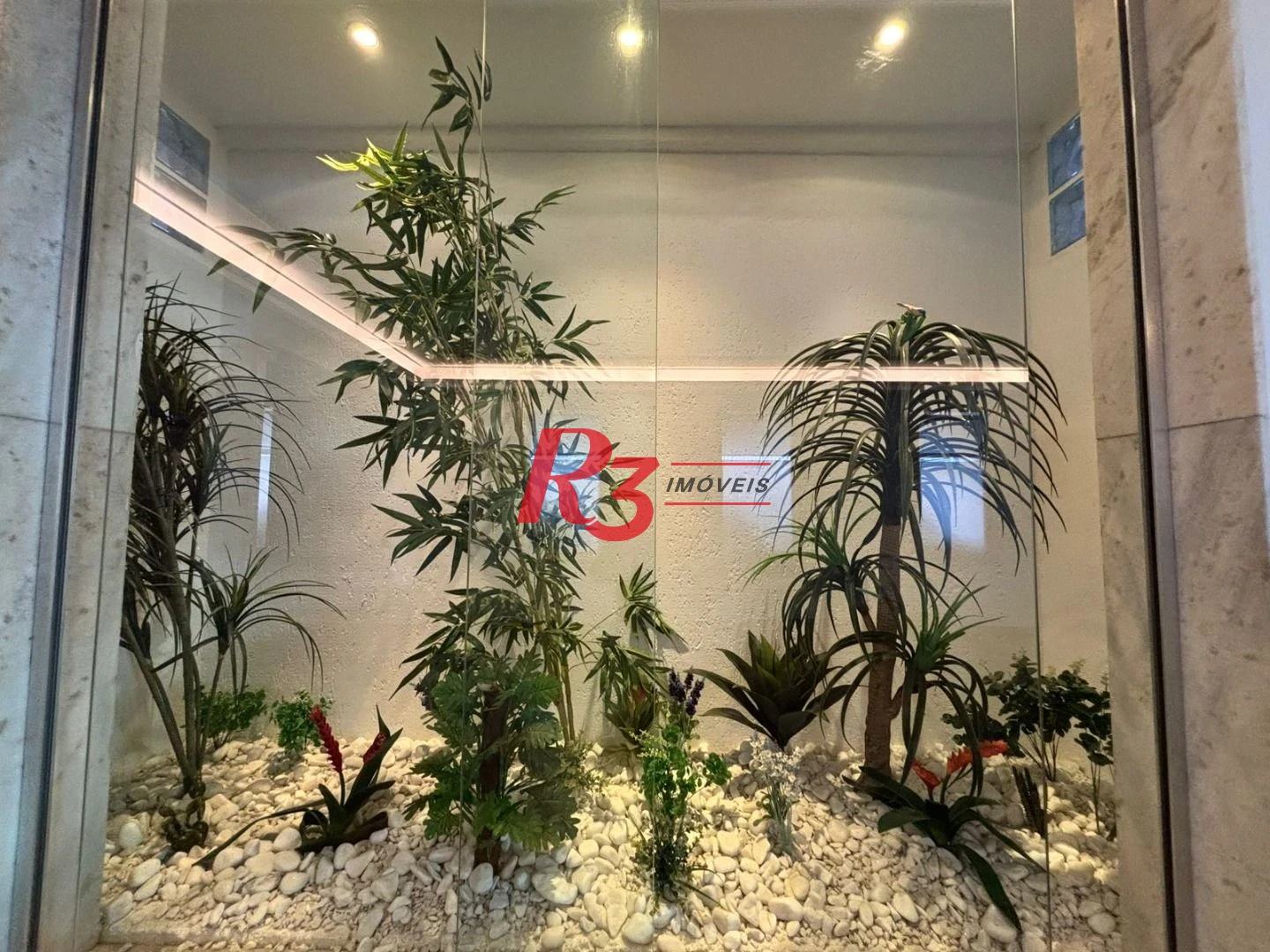 Apartamento com 2 dormitórios para alugar, 115 m² por R$ 5.622,23/mês - Gonzaga - Santos/SP