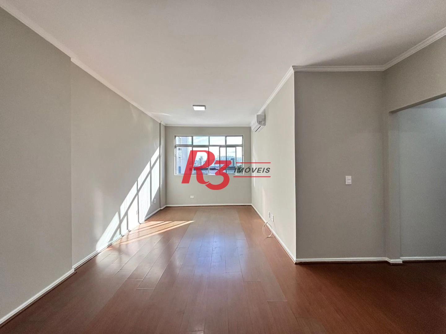 Apartamento com 2 dormitórios para alugar, 115 m² por R$ 5.622,23/mês - Gonzaga - Santos/SP