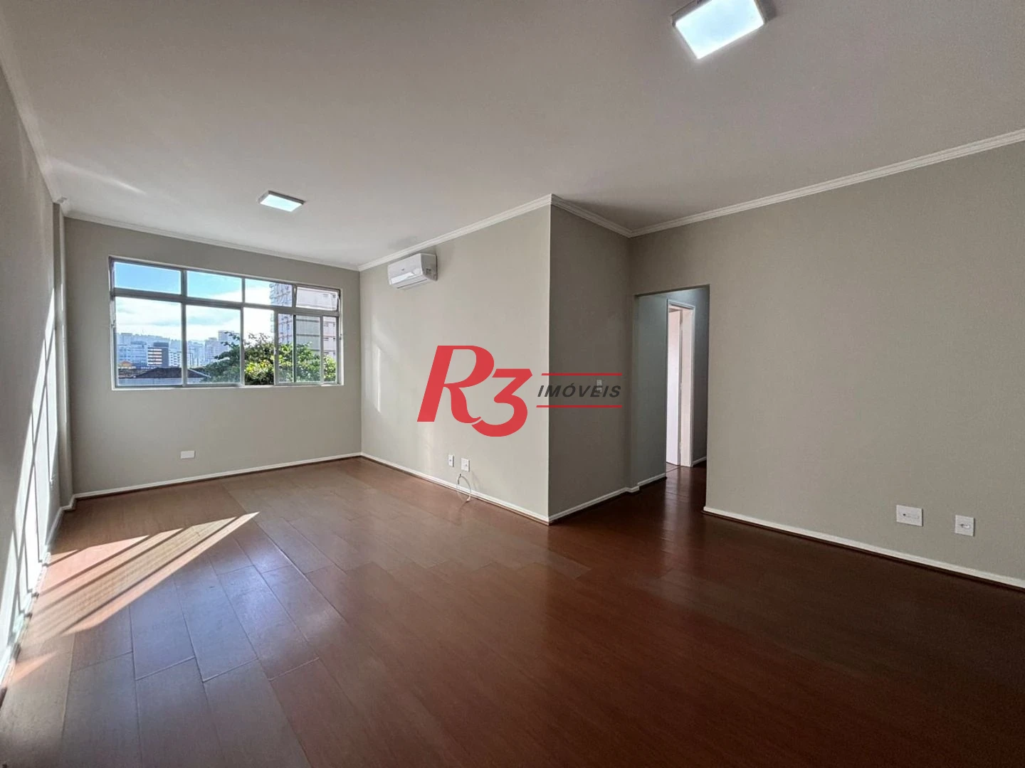 Apartamento com 2 dormitórios para alugar, 115 m² por R$ 5.622,23/mês - Gonzaga - Santos/SP