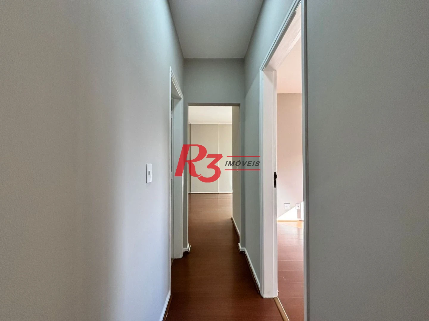 Apartamento com 2 dormitórios para alugar, 115 m² por R$ 5.622,23/mês - Gonzaga - Santos/SP