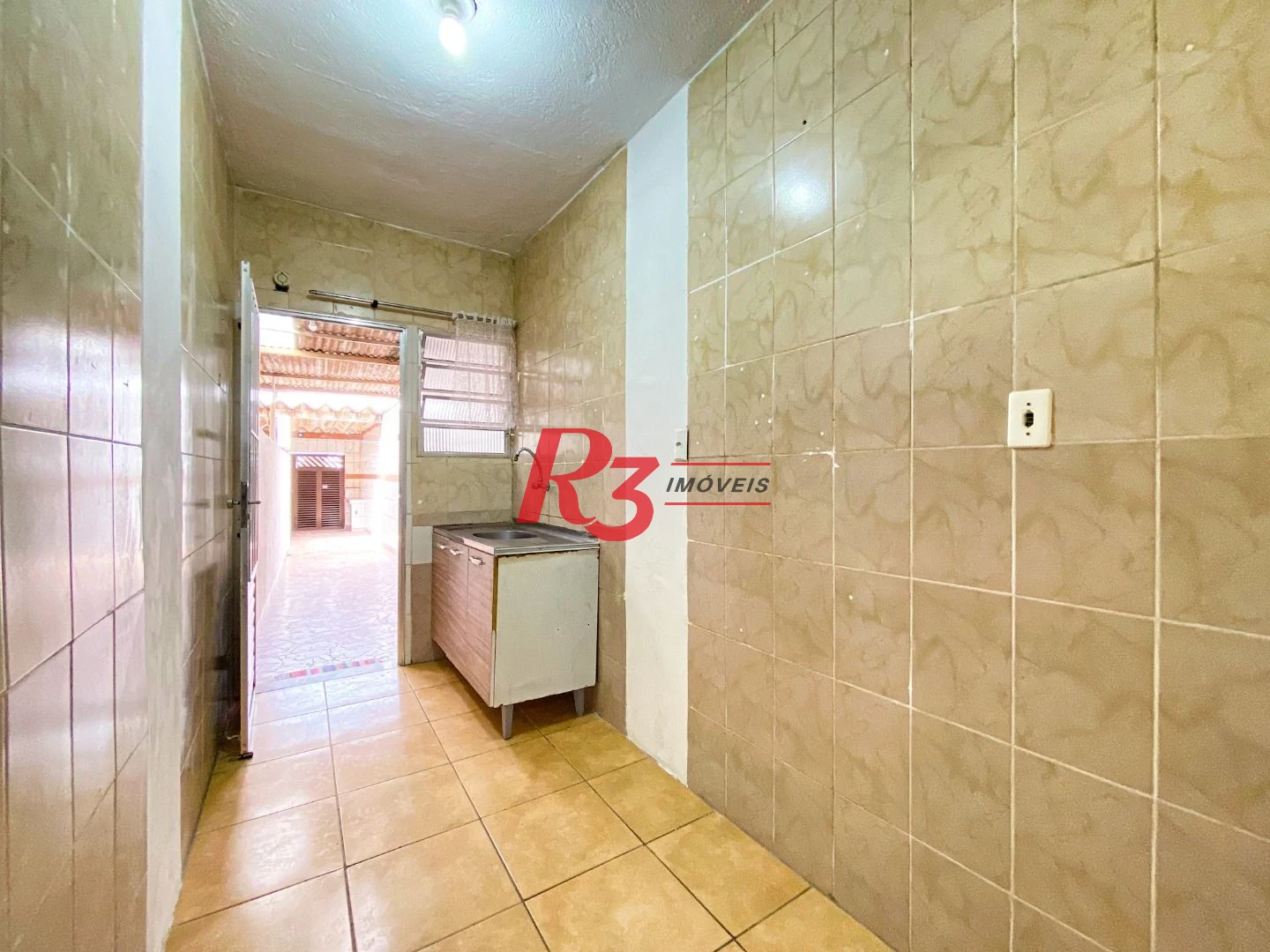 Casa com 2 dormitórios à venda, 102 m² por R$ 630.000,00 - Marapé - Santos/SP