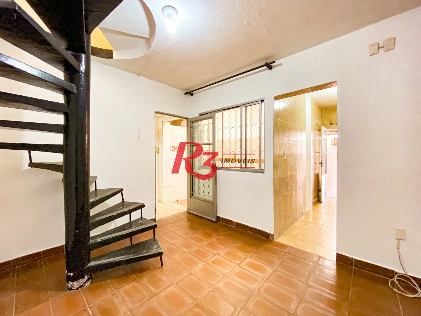 Casa com 2 dormitórios à venda, 102 m² por R$ 630.000,00 - Marapé - Santos/SP