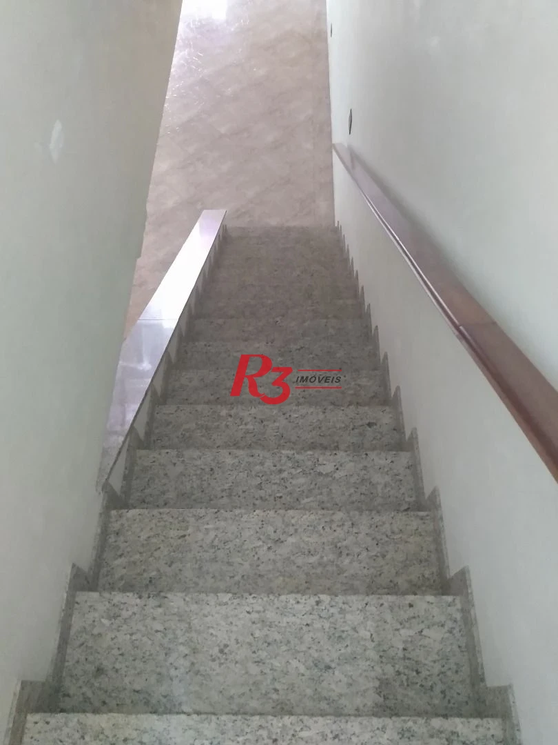 Casa com 5 dormitórios à venda, 330 m² - Embaré - Santos/SP