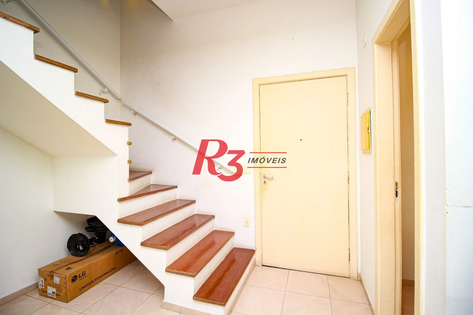 Loft com 1 dormitório à venda, 69 m² por R$ 590.000,00 - Gonzaga - Santos/SP