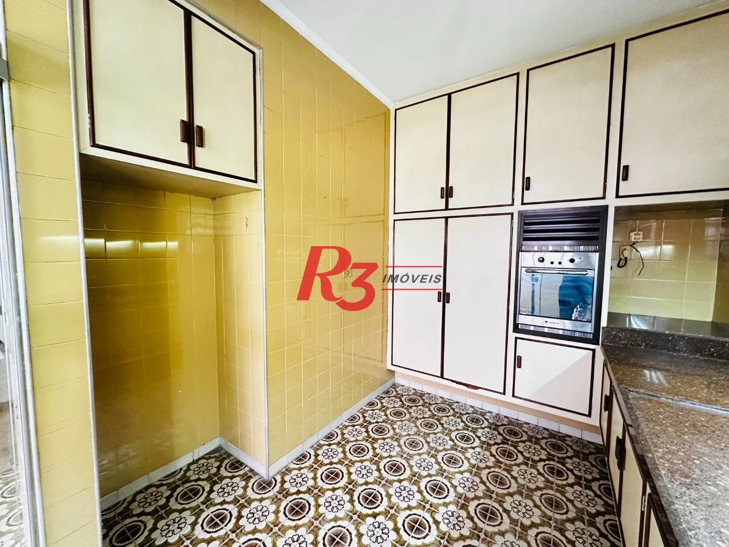 Casa para alugar, 200 m² por R$ 15.670,00/mês - Gonzaga - Santos/SP