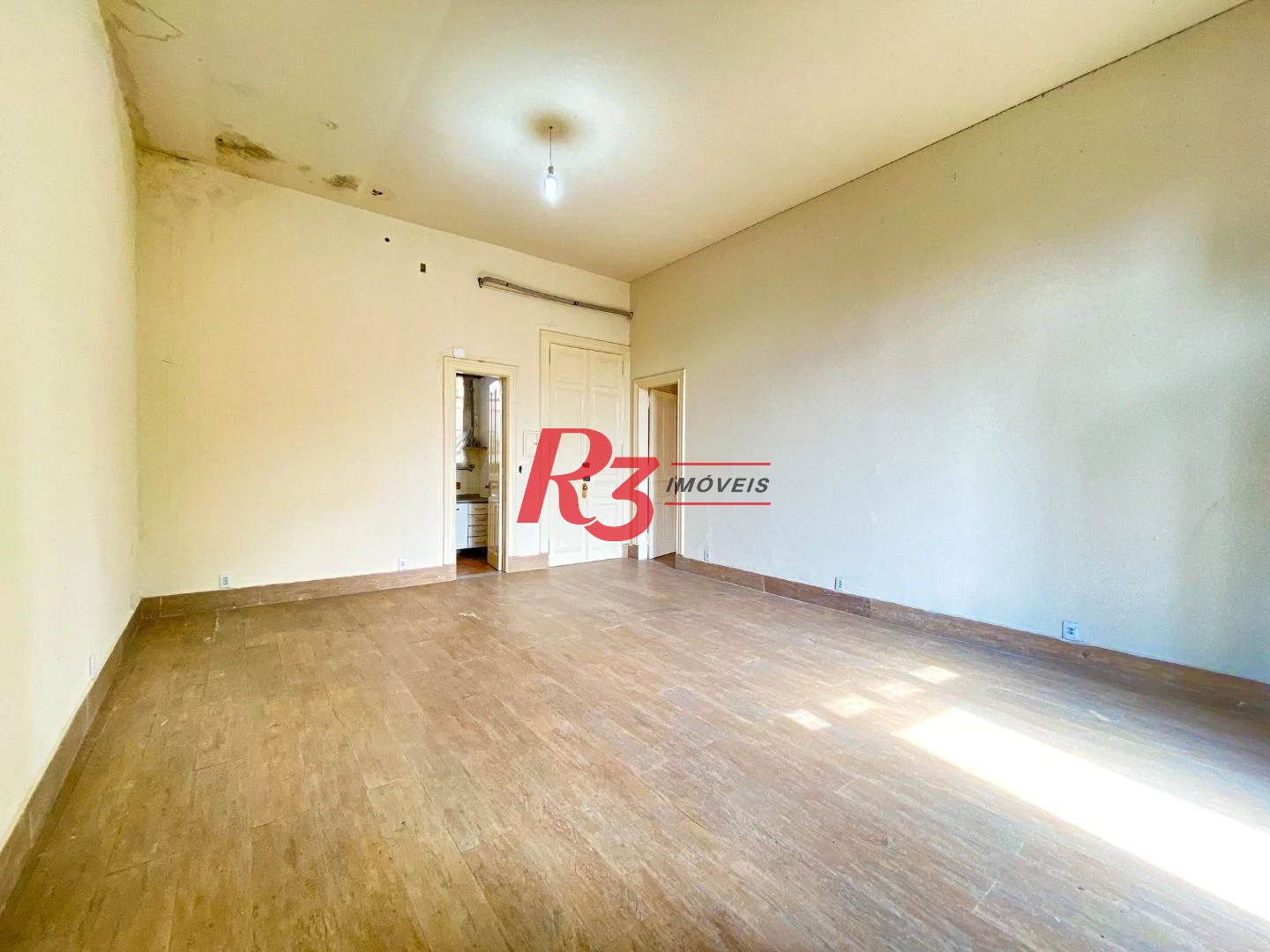 Sala à venda, 43 m² por R$ 250.000,00 - Centro - Santos/SP
