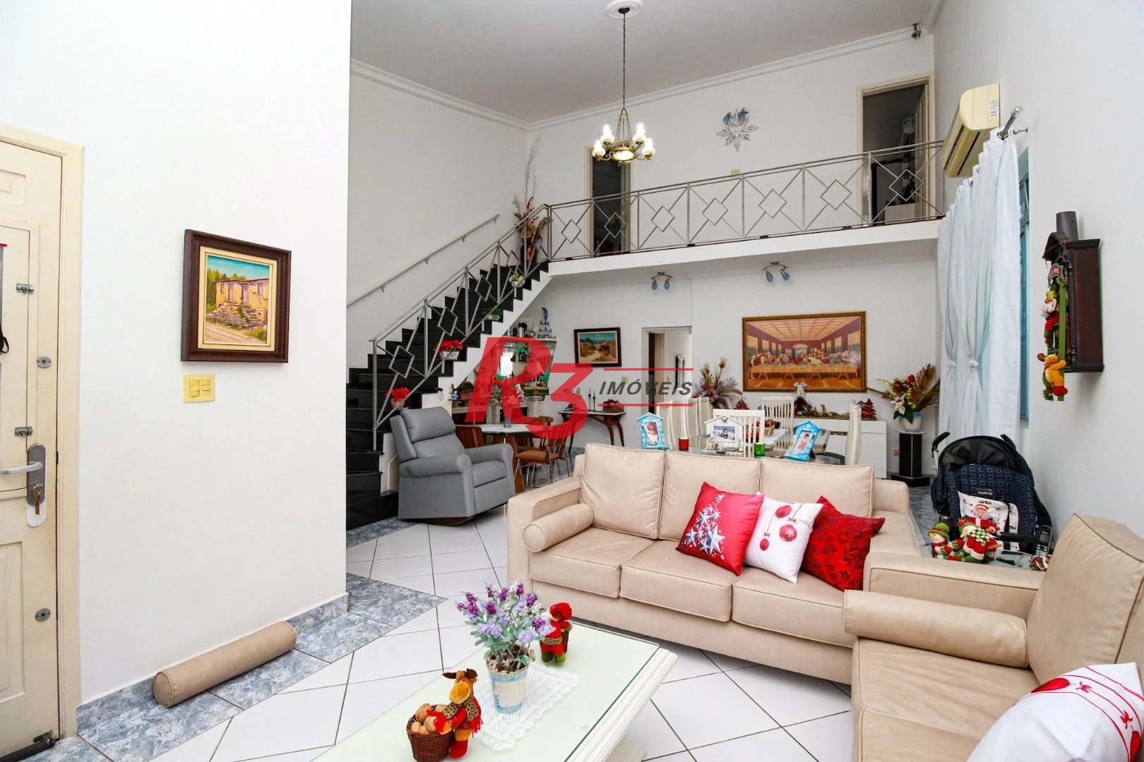 Casa com 4 dormitórios à venda, 575 m² - Encruzilhada - Santos/SP