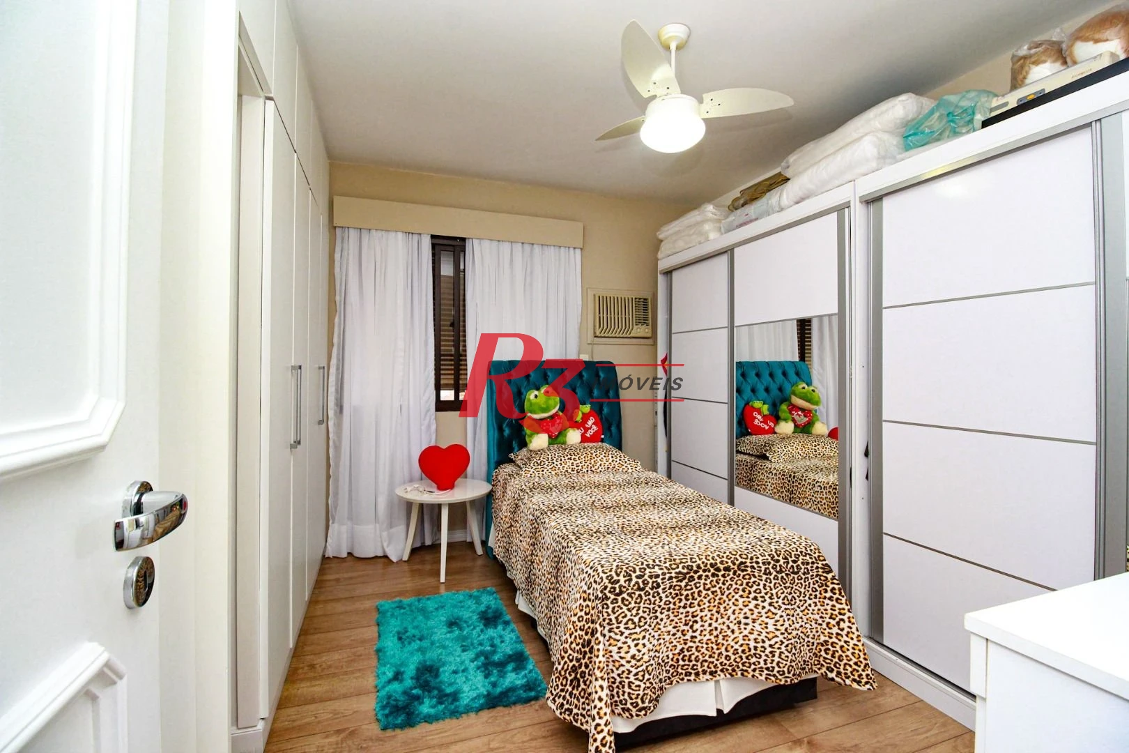 Apartamento com 3 dormitórios à venda, 244 m² - Gonzaga - Santos/SP