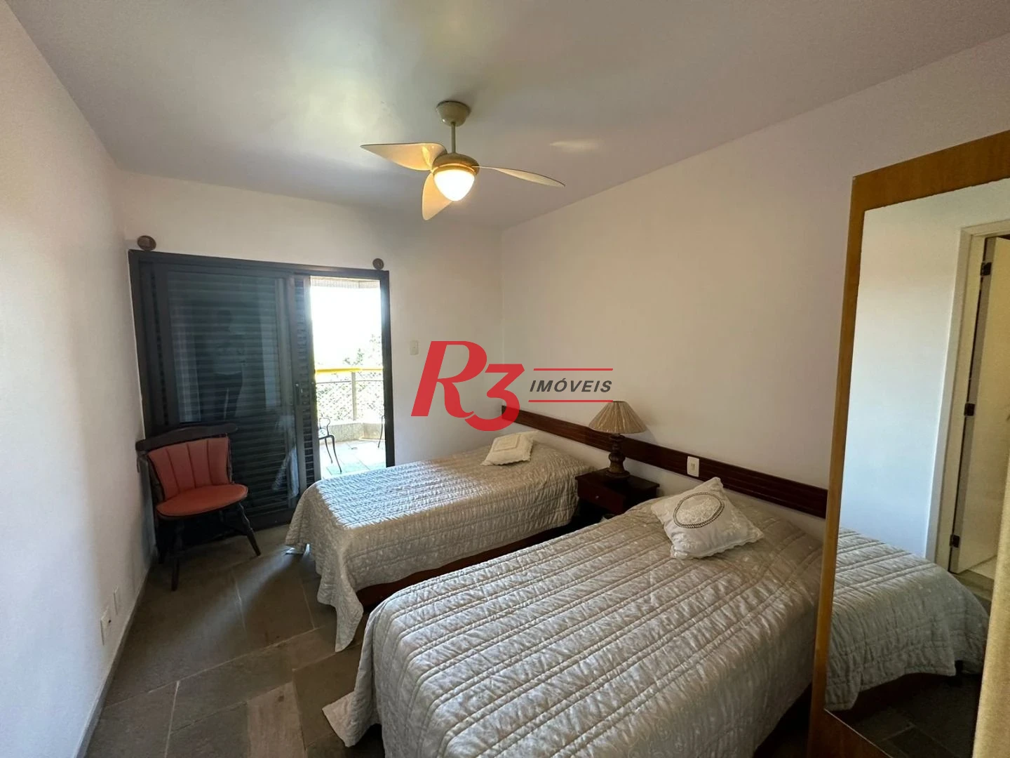 Apartamento com 3 dormitórios à venda, 168 m² - Morro Sorocotuba - Guarujá/SP