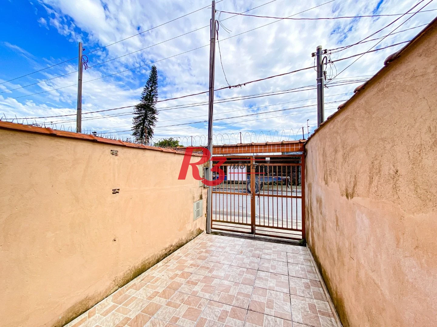 Casa à venda, 60 m² por R$ 298.000,00 - Chico de Paula - Santos/SP