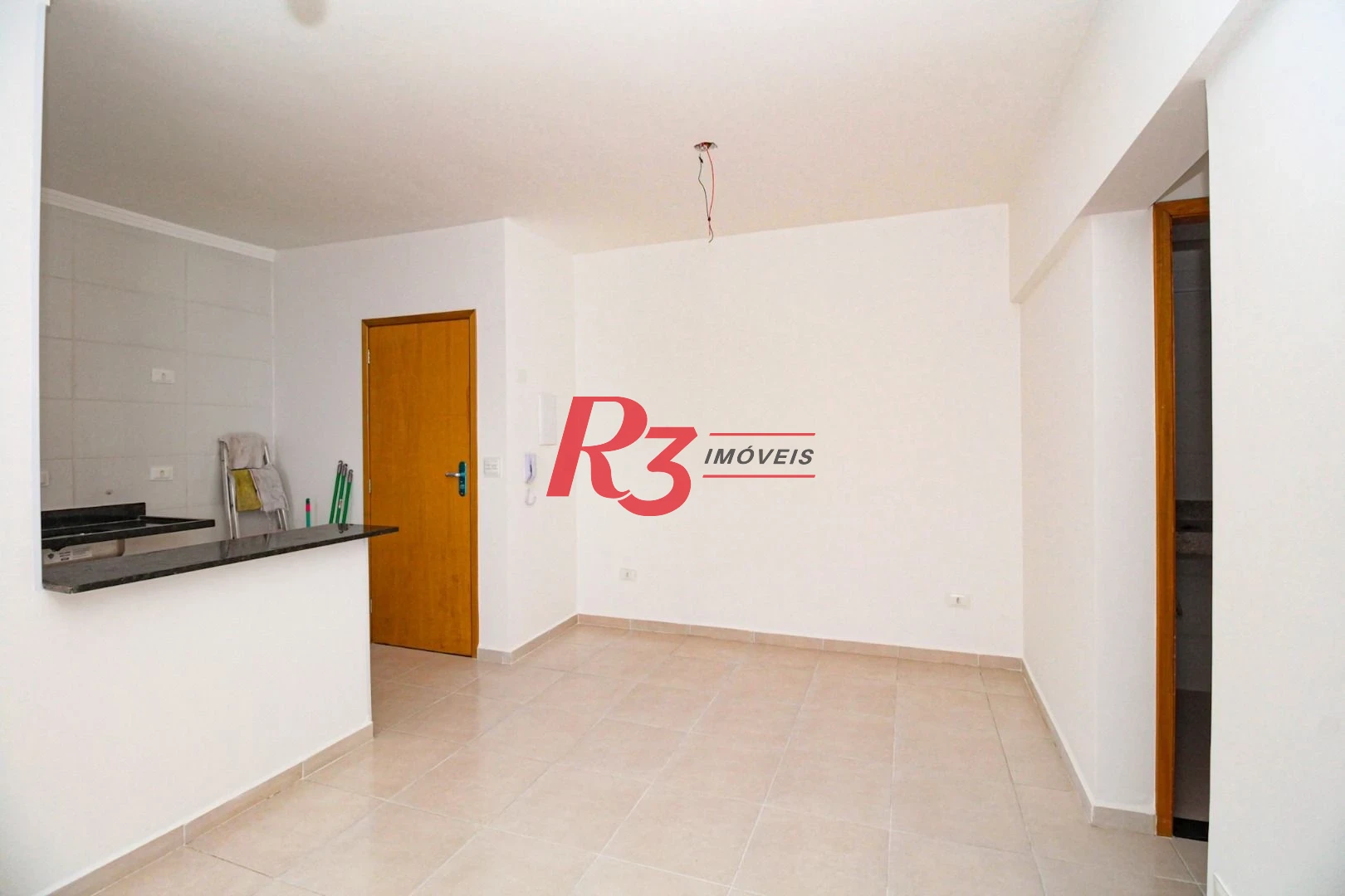 Apartamento com 2 dormitórios à venda, 61 m² por R$ 550.000,00 - Macuco - Santos/SP