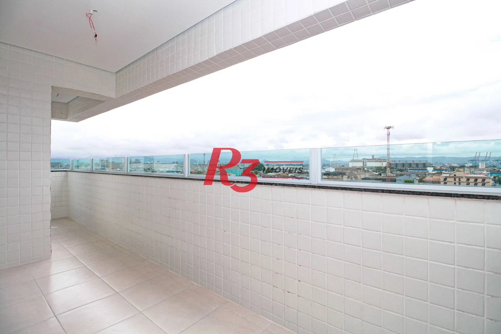 Apartamento com 2 dormitórios à venda, 61 m² por R$ 550.000,00 - Macuco - Santos/SP