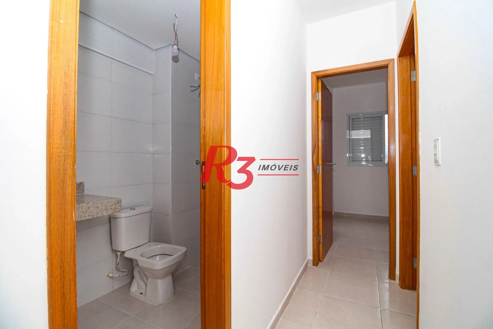Apartamento com 2 dormitórios à venda, 61 m² por R$ 550.000,00 - Macuco - Santos/SP