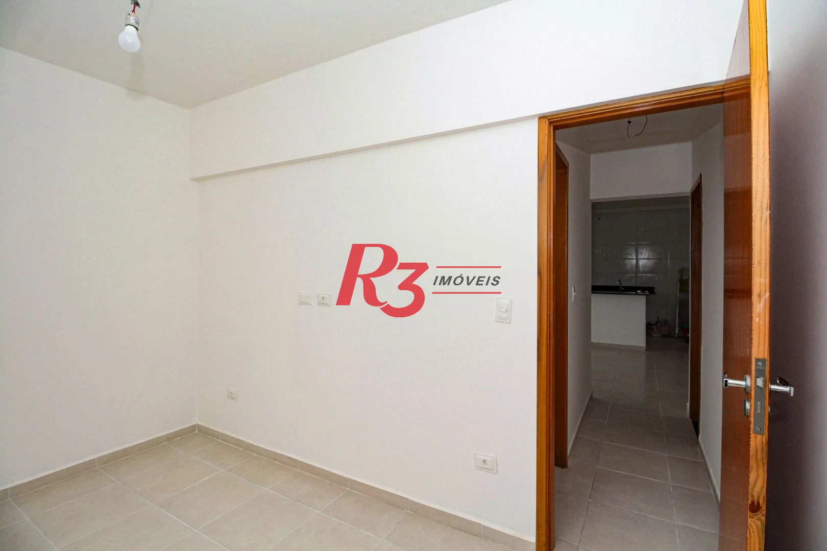Apartamento com 2 dormitórios à venda, 61 m² por R$ 550.000,00 - Macuco - Santos/SP
