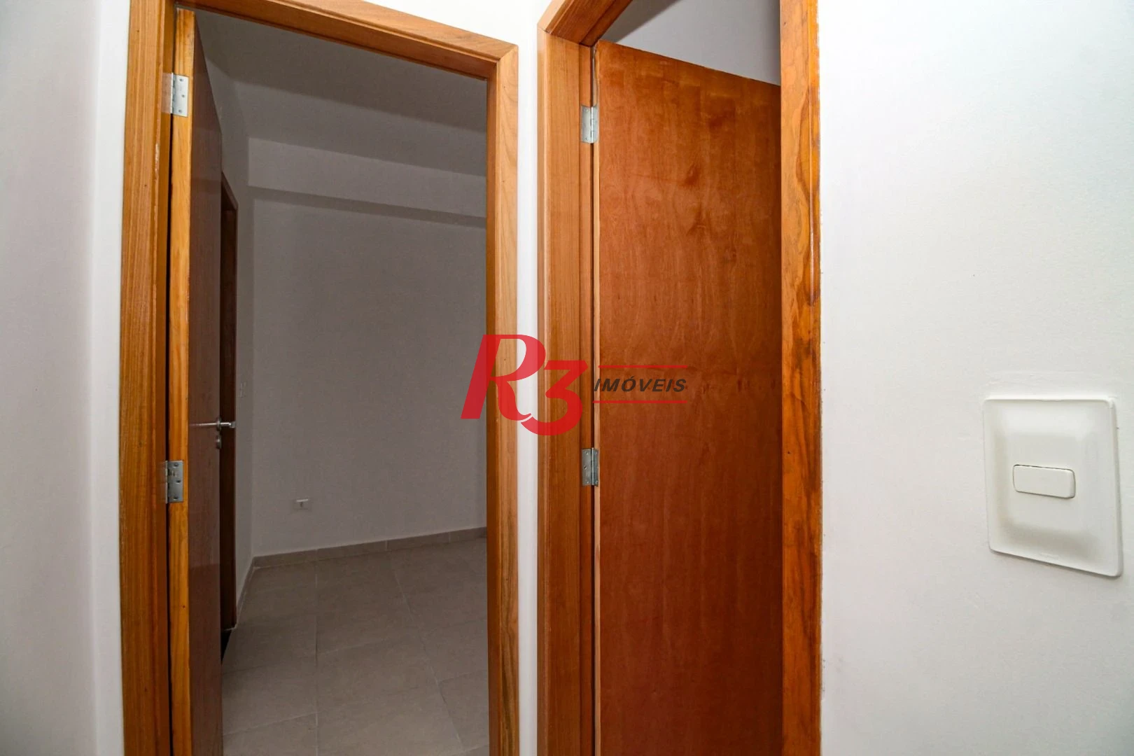 Apartamento com 2 dormitórios à venda, 59 m² por R$ 520.000,00 - Macuco - Santos/SP