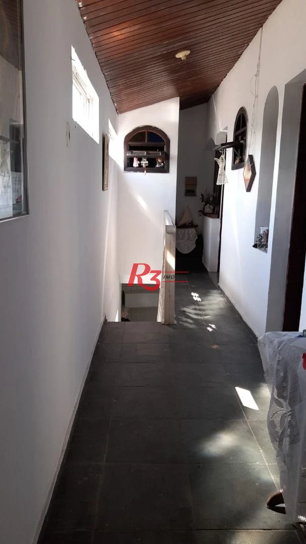 Sobrado com 3 dormitórios à venda, 119 m² por R$ 450.000 no Centro de São Vicente/SP