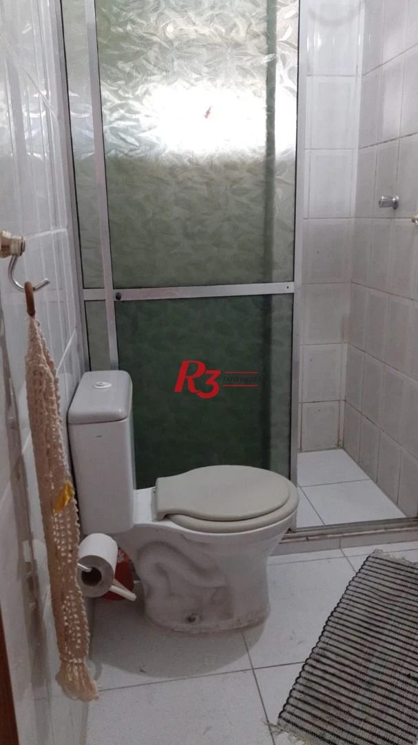 Sobrado com 3 dormitórios à venda, 119 m² por R$ 450.000 no Centro de São Vicente/SP