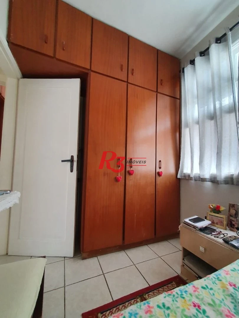Oportunidade ,apartamento 3 dormitórios em prédio perto da Unisantos