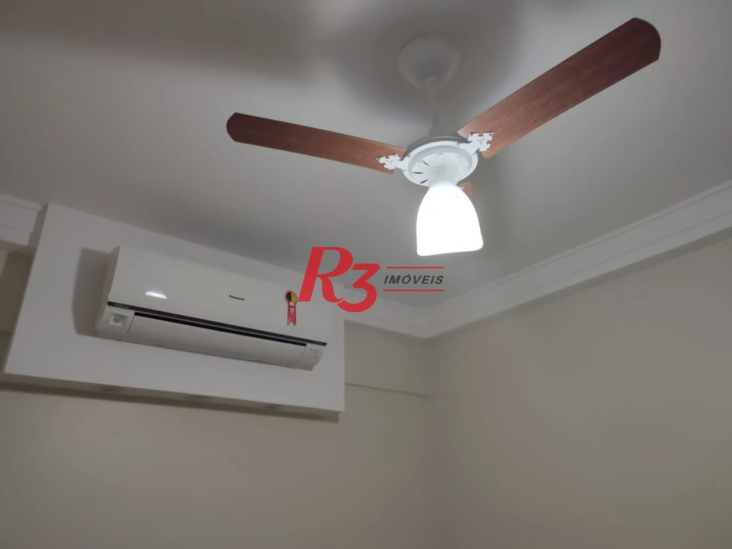 Apartamento com 1 dormitório à venda, 40 m² por R$ 280.000,00 - Morro dos Barbosas - São Vicente/SP