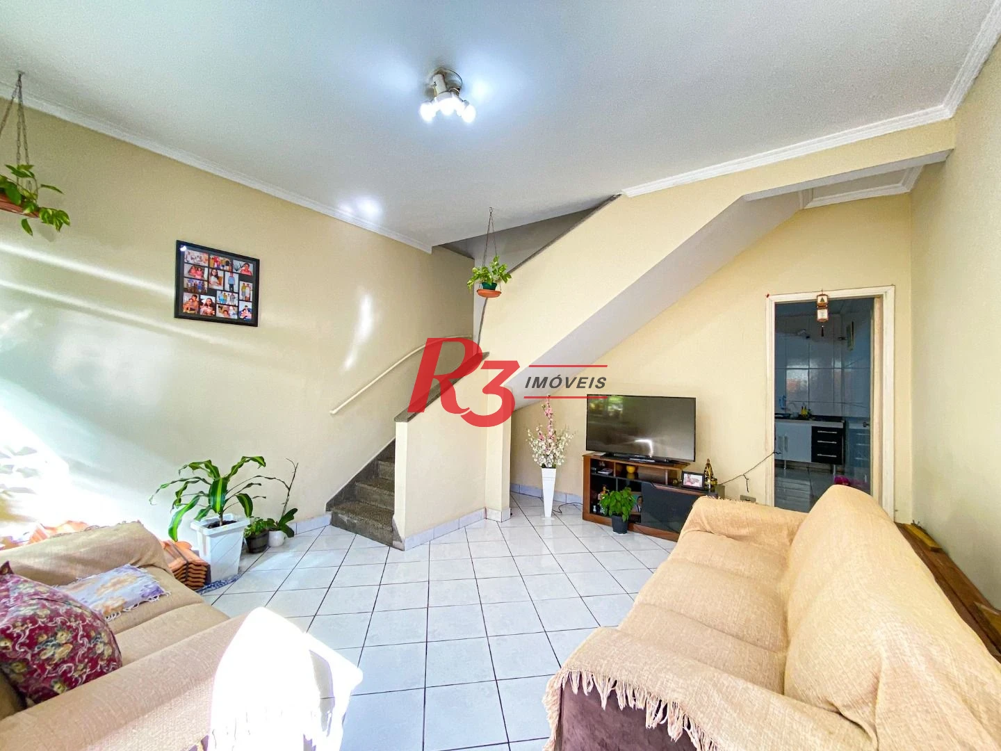 Sobrado com 2 dormitórios à venda, 80 m² por R$ 300.000,00 - Jardim Independência - São Vicente/SP