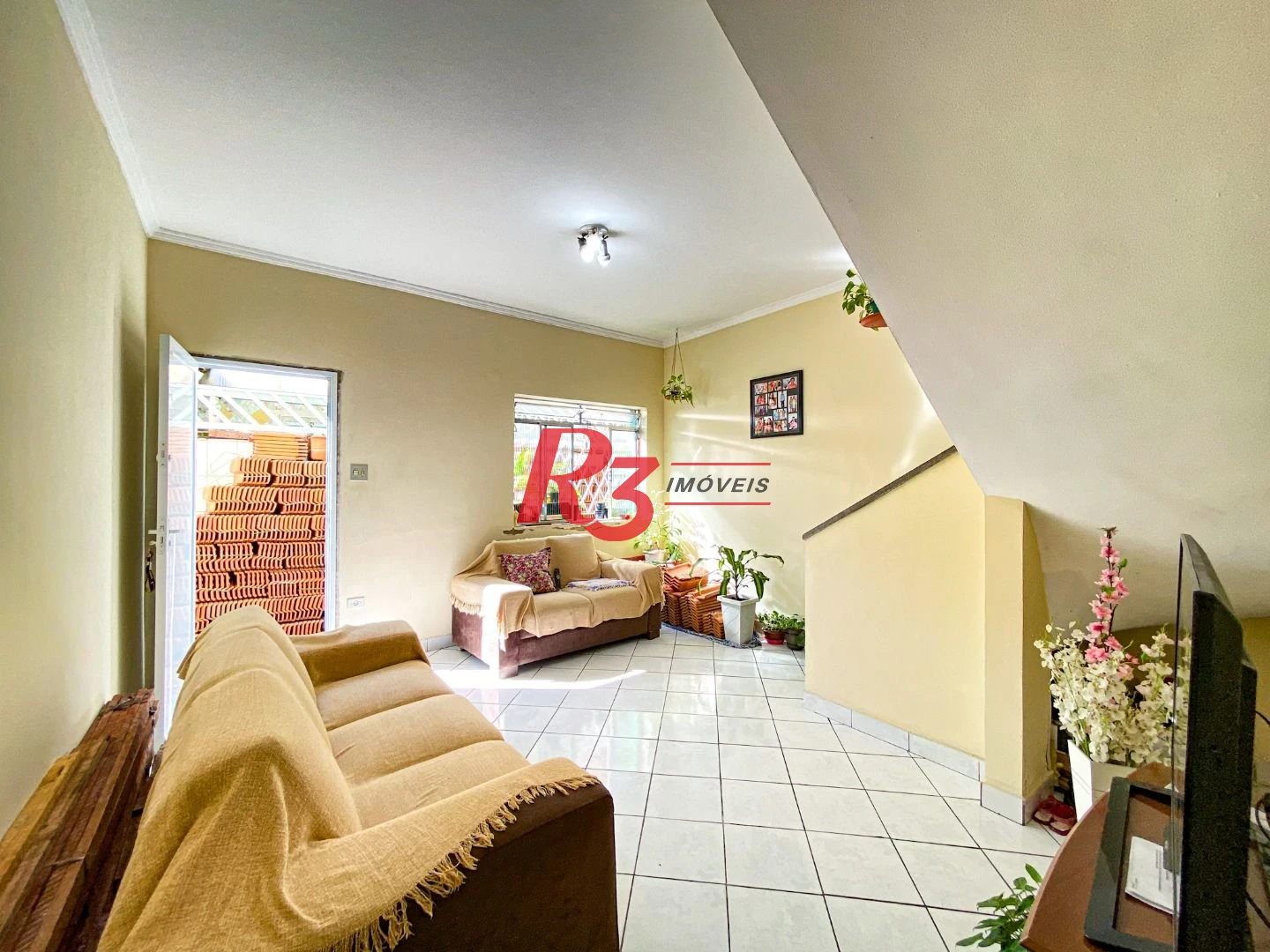 Sobrado com 2 dormitórios à venda, 80 m² por R$ 300.000,00 - Jardim Independência - São Vicente/SP