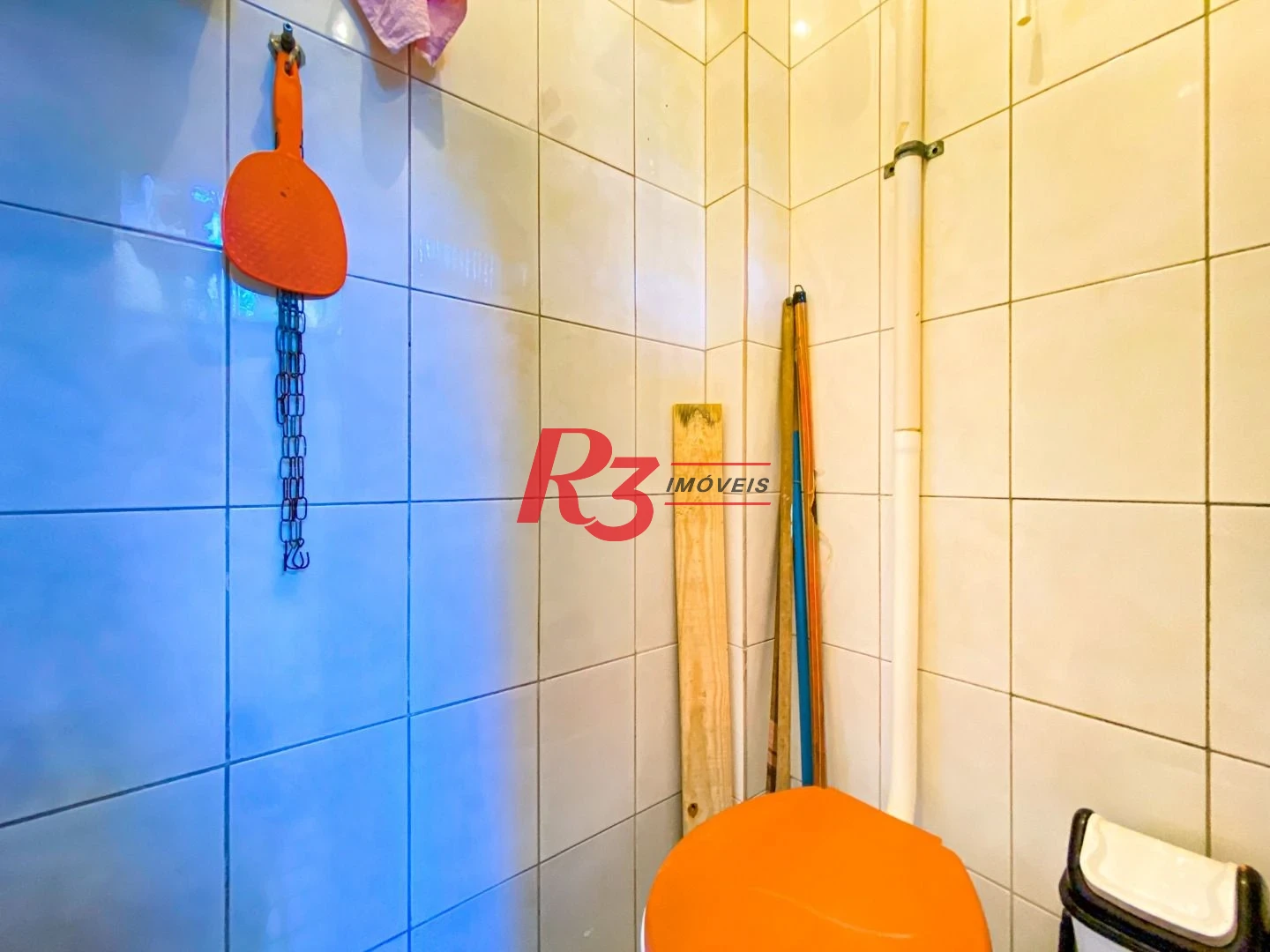Sobrado com 2 dormitórios à venda, 80 m² por R$ 300.000,00 - Jardim Independência - São Vicente/SP