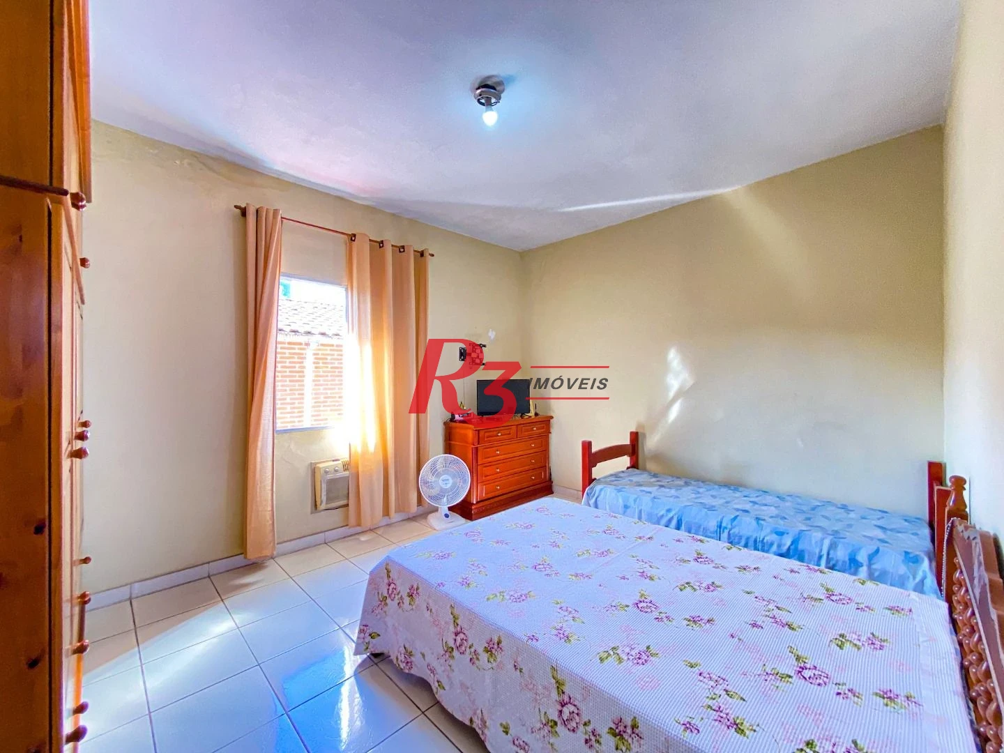 Sobrado com 2 dormitórios à venda, 80 m² por R$ 300.000,00 - Jardim Independência - São Vicente/SP
