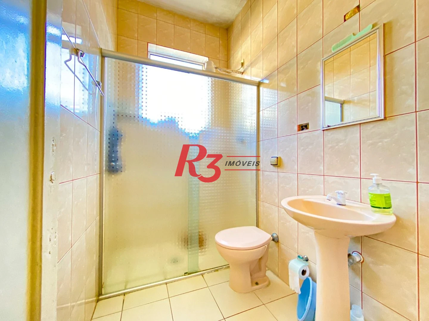 Sobrado com 2 dormitórios à venda, 80 m² por R$ 300.000,00 - Jardim Independência - São Vicente/SP