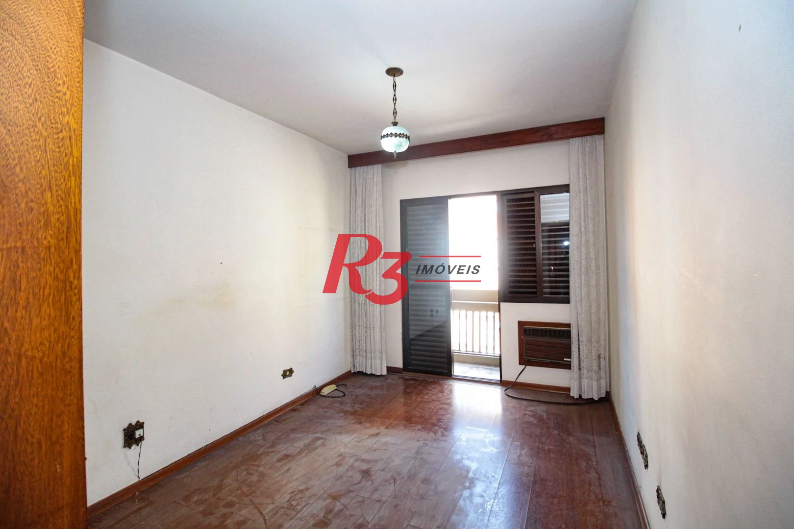 Apartamento com 3 dormitórios à venda, 133 m² por R$ 1.350.000,00 - Gonzaga - Santos/SP