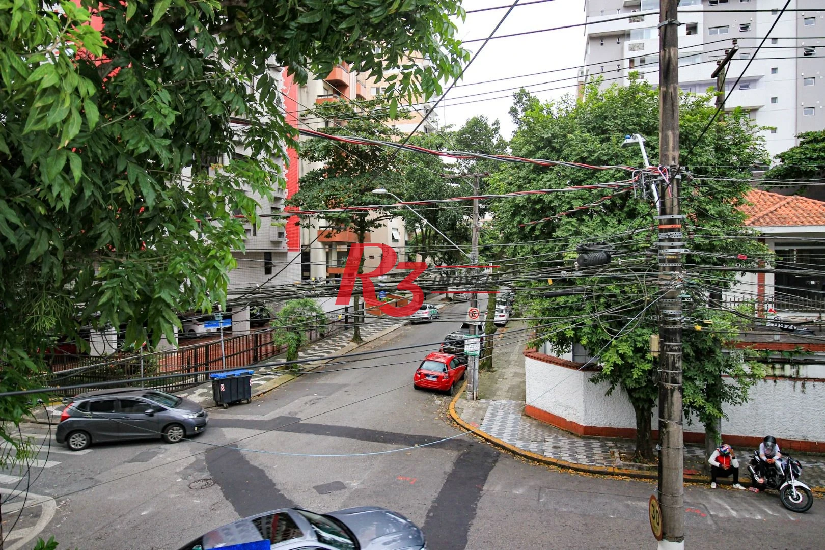 Sobrado com 4 dormitórios à venda, 150 m² por R$ 2.000.000,00 - Gonzaga - Santos/SP