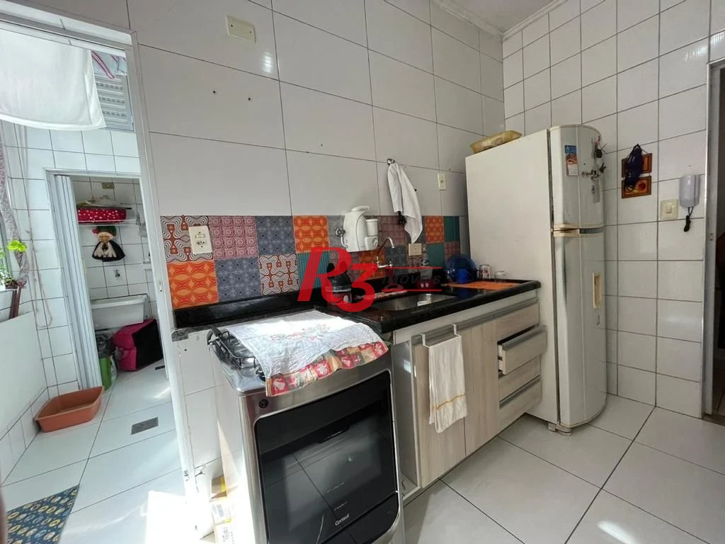 Apartamento com 2 dormitórios à venda, 66 m² por R$ 360.000,00 - José Menino - Santos/SP