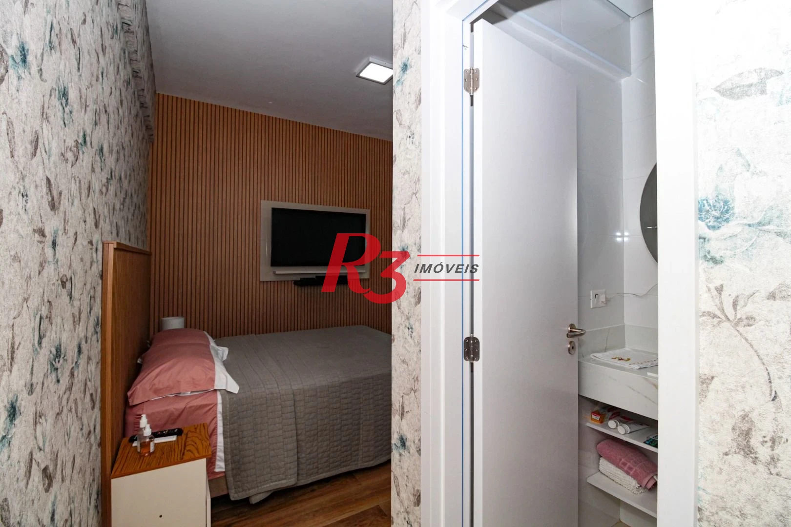 Apartamento à venda, 108 m² por R$ 950.000,00 - Itararé - São Vicente/SP